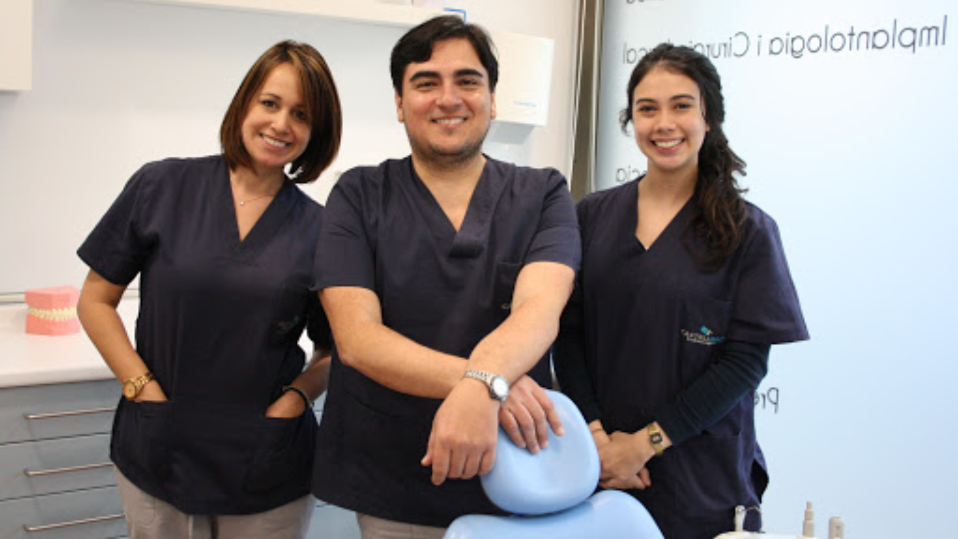 ¡Sonrisa Brillante!: La Importancia de La Limpieza Dental